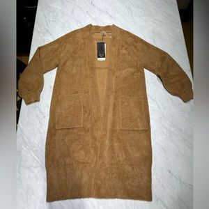 WOMENS
X SMALL
CALIA EYELASH DUSTER SWEATER
GOLDEN TAFFY